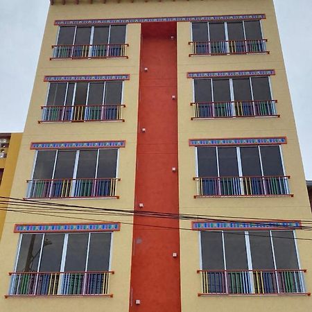 Apartamento Frente Al Malecon Guatape Exterior photo
