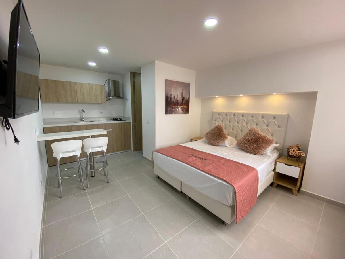 Apartamento Frente Al Malecon Guatape Exterior photo