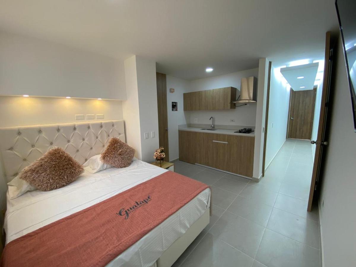 Apartamento Frente Al Malecon Guatape Exterior photo
