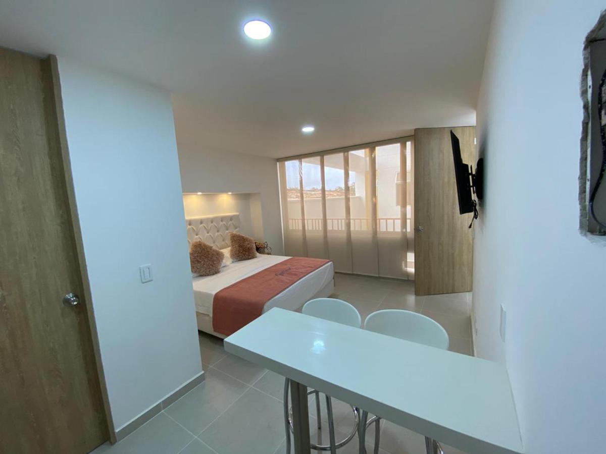 Apartamento Frente Al Malecon Guatape Exterior photo