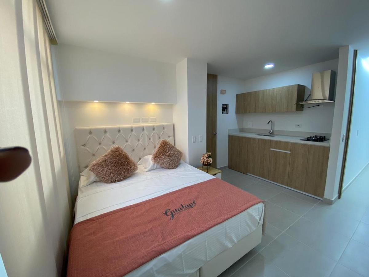Apartamento Frente Al Malecon Guatape Exterior photo
